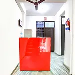 Hotel O White House