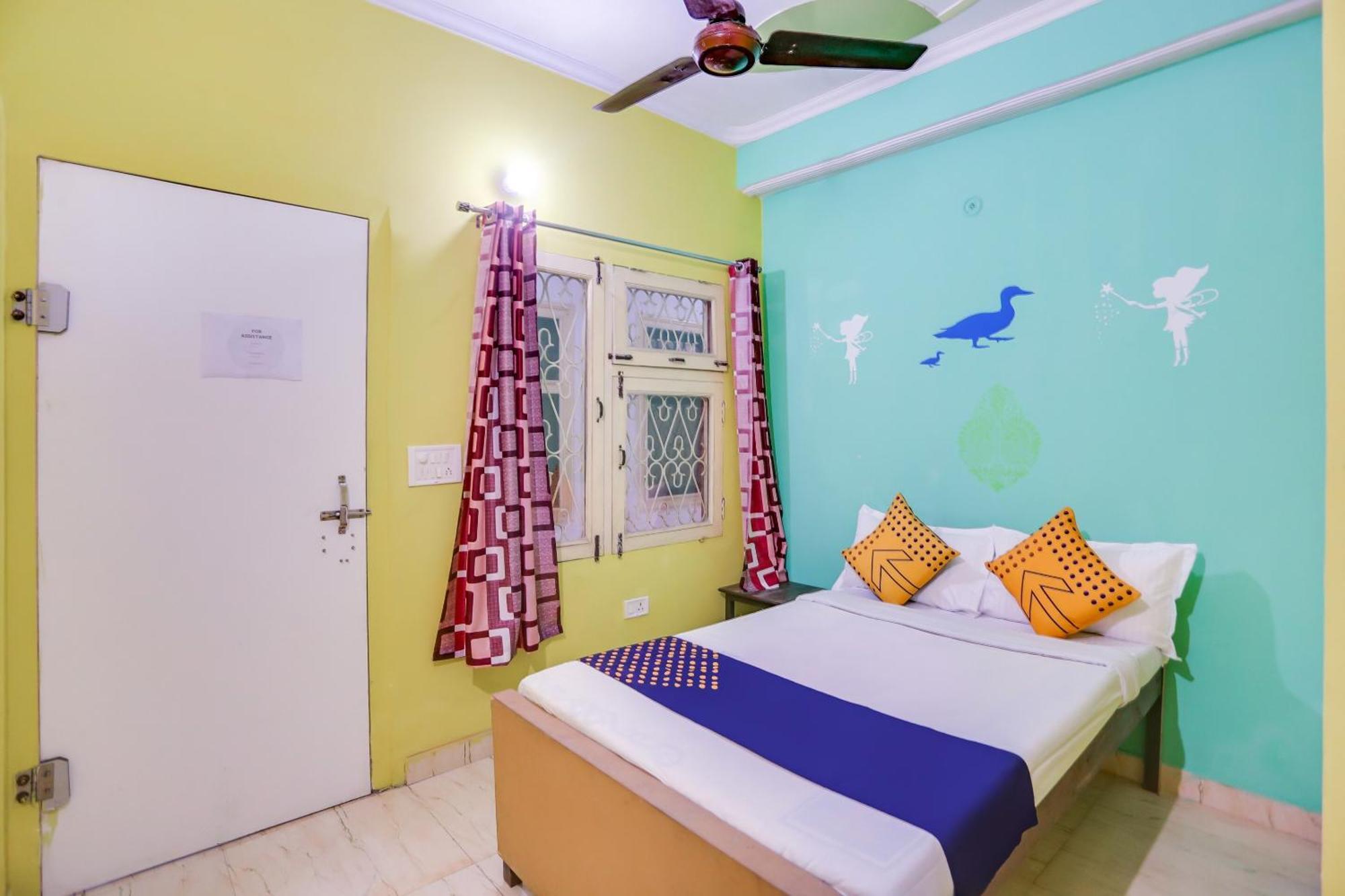 Hotel O White House Delhi (National Capital Territory of India)