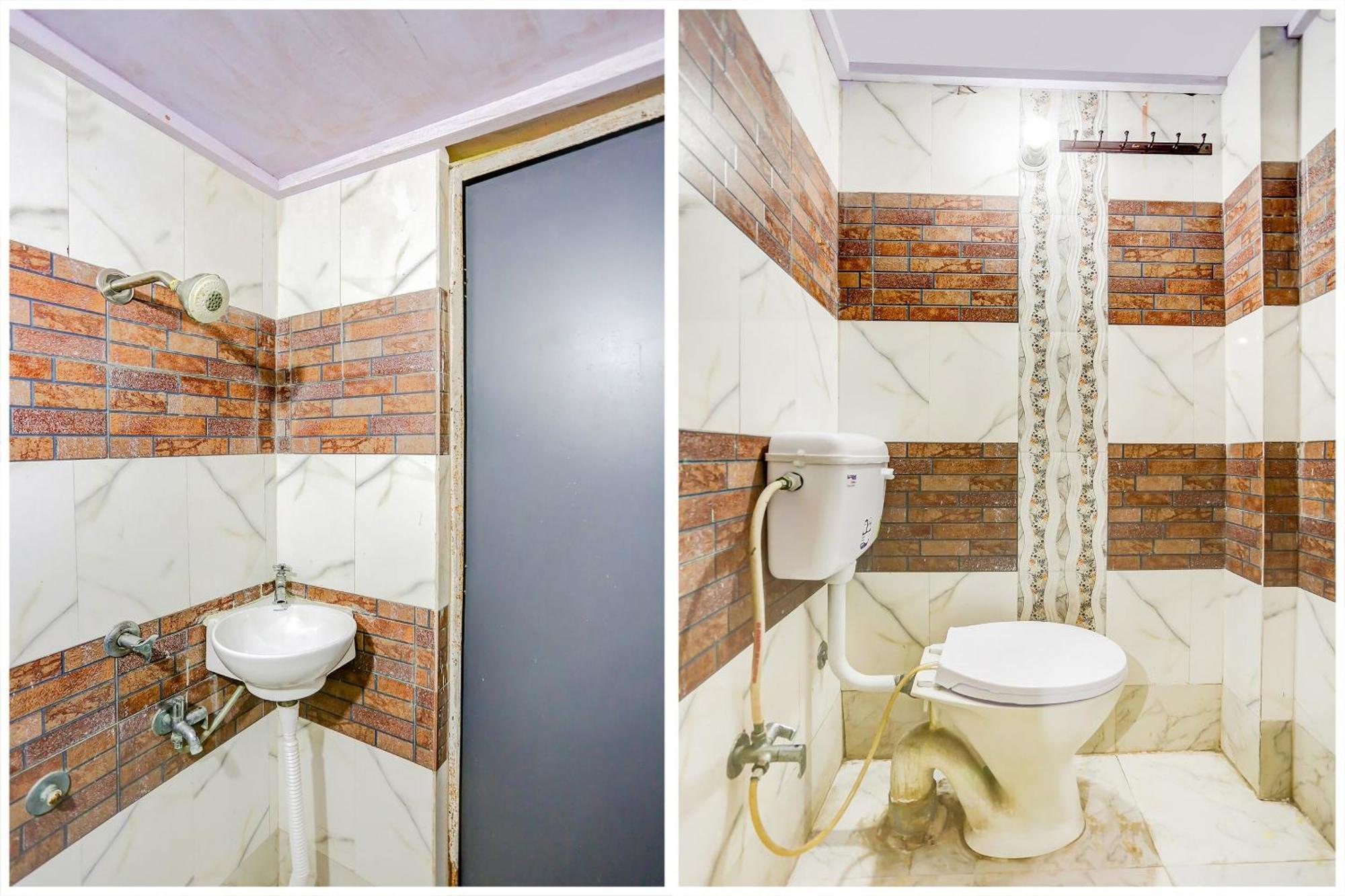 Hotel O White House 2*